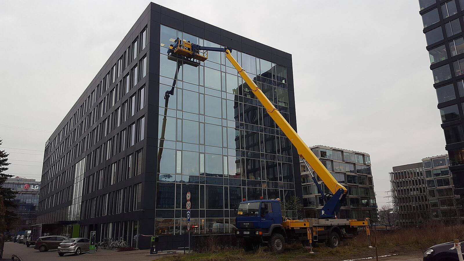 montaż folii okiennej {{brizy_dc_image_alt imageSrc=